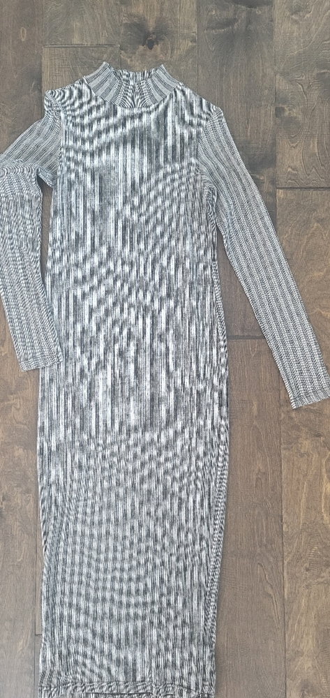 Vertical Stripe Bodycon Dress - Zara.  Wear up to 9 months maternity